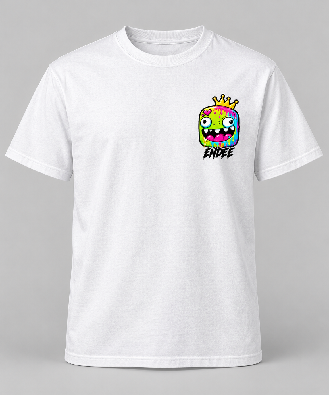 Endee Colour Chest Mascot T-Shirt — white